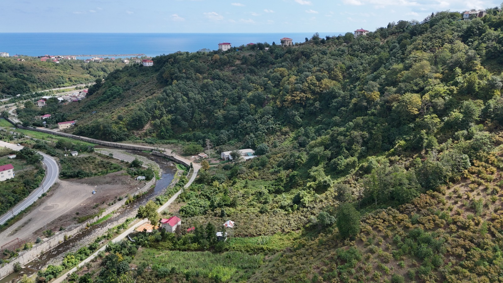 MABEL GAYRİMENKUL/ BEŞİKDÜZÜ/ NEFSİŞARLI MAH 16 DÖNÜM ARSA